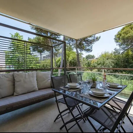 Comfortable With Terrace Apartment Antibes